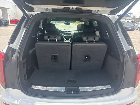 Used 2020 Cadillac XT6 Premium Luxury FWD image 30