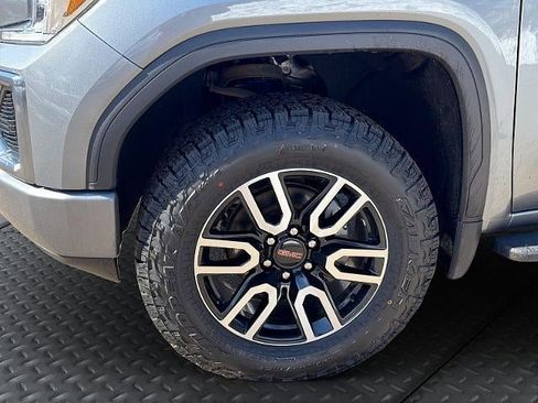 Used 2021 GMC Sierra 1500 AT4 w/ AT4 Premium Package image 10