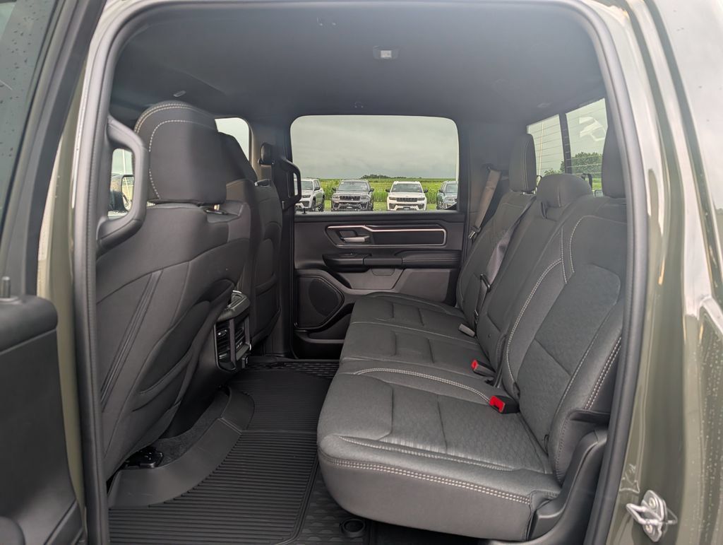 New 2026 RAM 1500 Big Horn AWD/4WD image 6