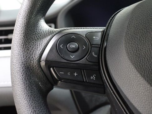 Used 2024 Toyota RAV4 LE AWD/4WD image 9