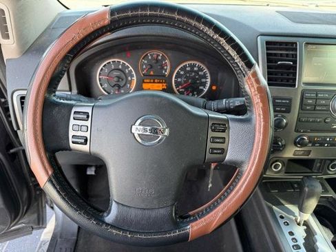 Used 2011 Nissan Armada SV image 19