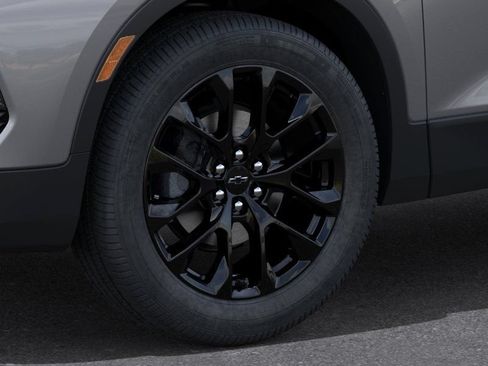 New 2026 Chevrolet Blazer LT w/ LPO, Black Sport Package AWD/4WD image 9