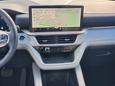 New 2026 Ford Explorer Active w/ Active Comfort Package image 28