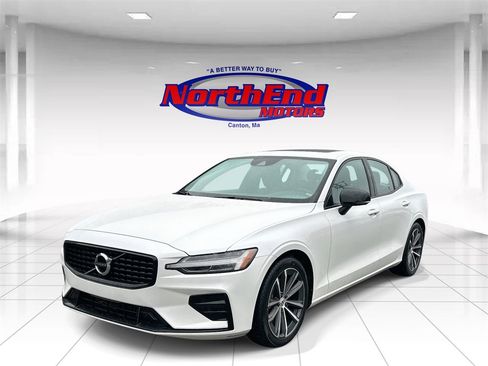Used 2022 Volvo S60 B5 Inscription image 7