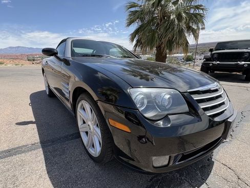 Used 2006 Chrysler Crossfire Limited RWD image 7