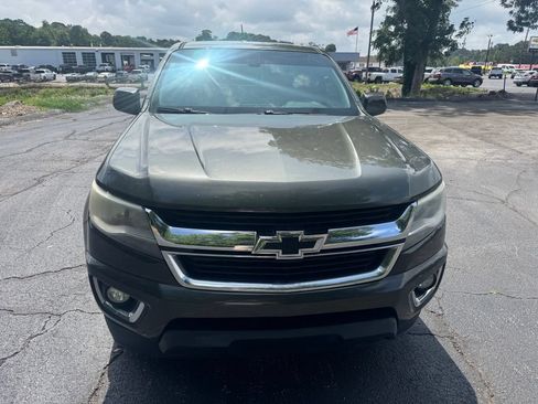 Used 2018 Chevrolet Colorado LT w/ LT Convenience Package RWD image 12