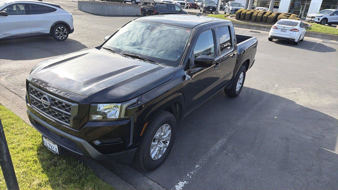 Used 2022 Nissan Frontier SV RWD image 1