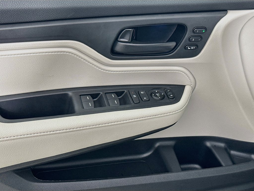Used 2026 Honda Odyssey EX-L image 21