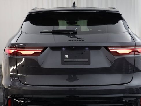 Used 2023 Jaguar F-PACE S image 17