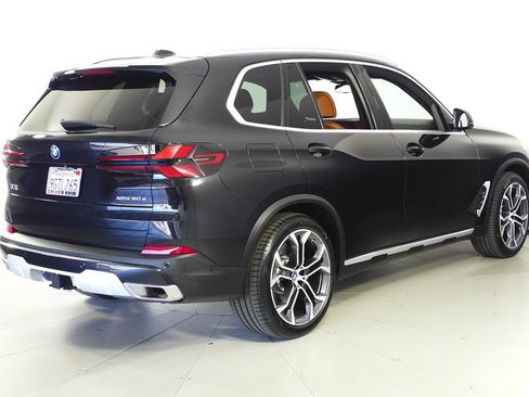 Certified 2024 BMW X5 xDrive50e w/ Premium Package AWD/4WD image 7