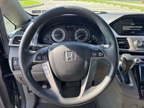 Used 2016 Honda Odyssey SE image 34