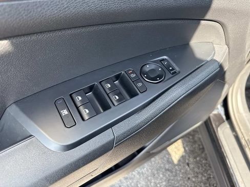 New 2026 Kia Sportage LX FWD image 12