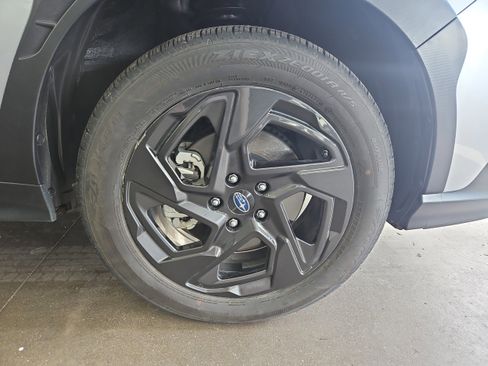 Certified 2025 Subaru Crosstrek 2.5i Sport w/ Crosstrek Mirror Package image 22