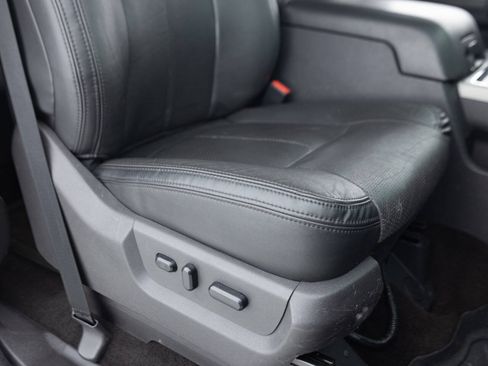 Used 2015 Ford F250 Platinum w/ FX4 Off-Road Package AWD/4WD image 32