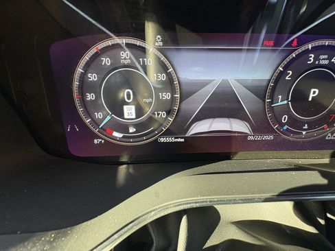 Used 2021 Jaguar F-PACE S image 29