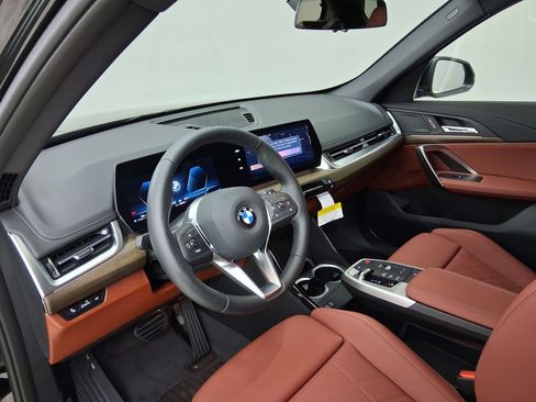 New 2026 BMW X1 xDrive28i w/ Convenience Package AWD/4WD image 2