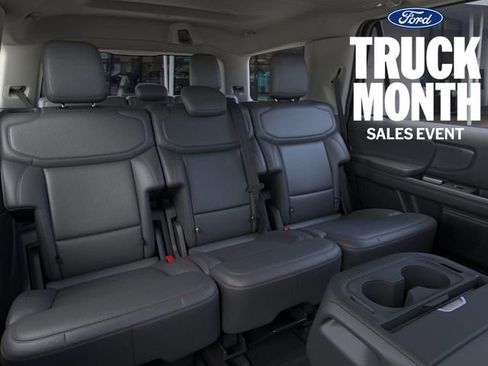 New 2026 Ford Expedition Active image 11