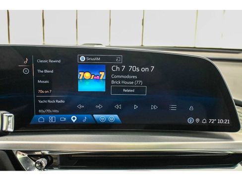 Certified 2024 Cadillac Lyriq Luxury AWD/4WD image 49