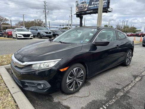 Used 2017 Honda Civic EX-T image 2