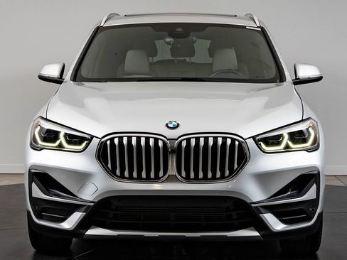 Used 2021 BMW X1 sDrive28i w/ Premium Package FWD image 2