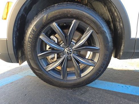 Used 2023 Volkswagen Tiguan SE image 26