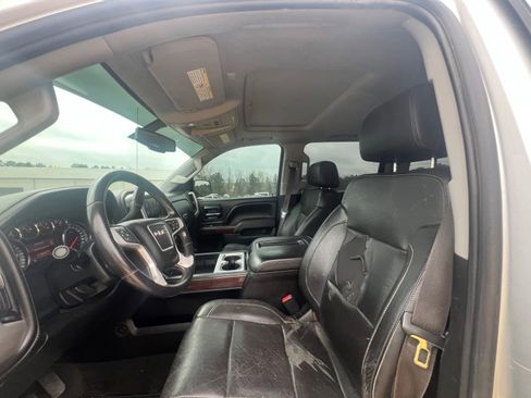 Used 2015 GMC Sierra 2500 SLT w/ Suspension Package, Off-Road image 19