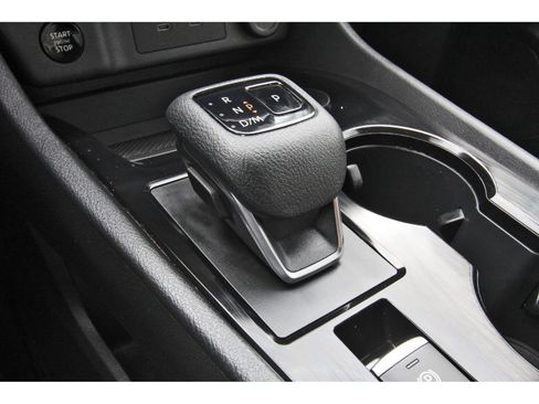 Used 2024 Nissan Rogue SV FWD image 27