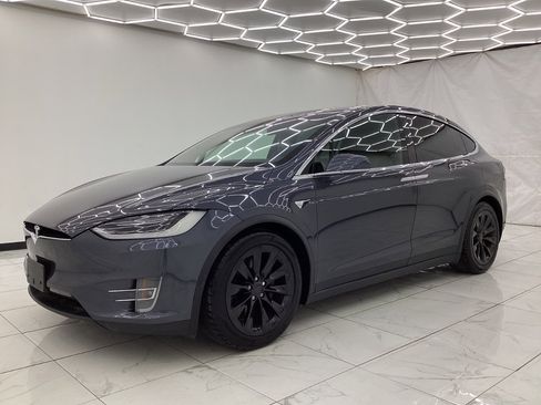 Used 2018 Tesla Model X 100D AWD/4WD image 6