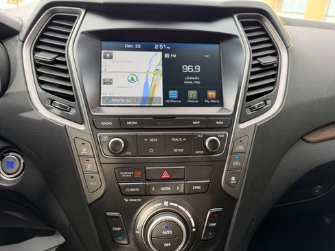 Used 2019 Hyundai Santa Fe XL image 12