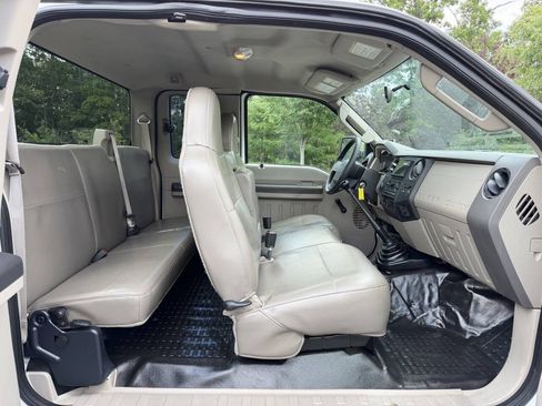 Used 2008 Ford F350 XL AWD/4WD image 25