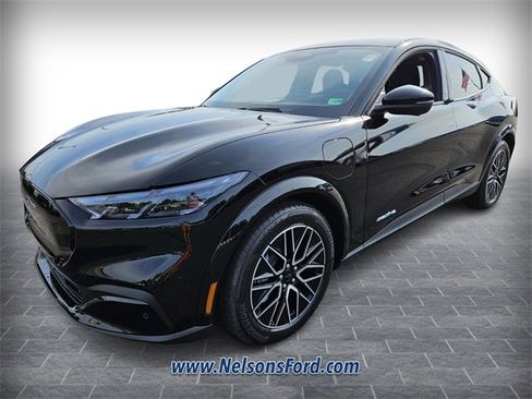 New 2025 Ford Mustang Mach-E Premium image 3