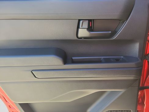 Used 2025 Toyota Tacoma SR w/ SR Upgrade Package image 7