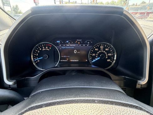 Used 2015 Ford F150 Lariat w/ Equipment Group 502A Luxury AWD/4WD image 10