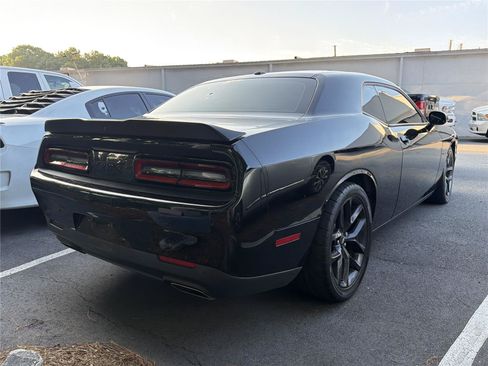 Used 2021 Dodge Challenger R/T w/ Blacktop Package RWD image 4