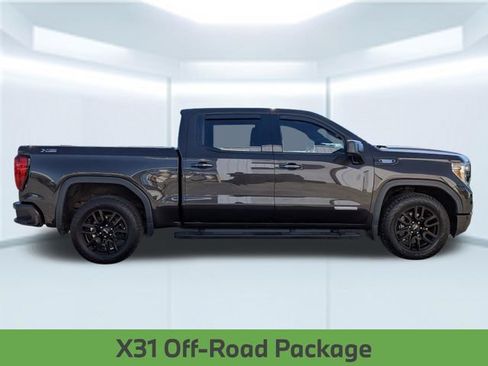 Used 2021 GMC Sierra 1500 Elevation w/ LPO, Elevation Black Package AWD/4WD image 9