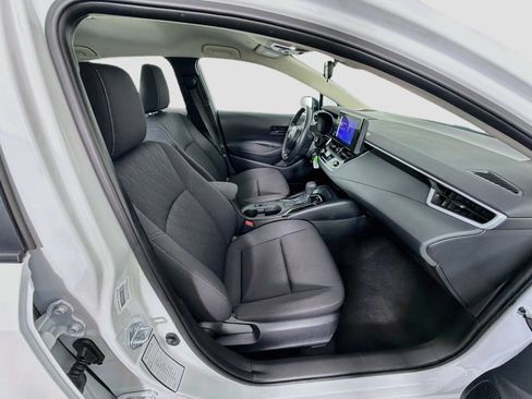 Used 2026 Toyota Corolla LE FWD image 32