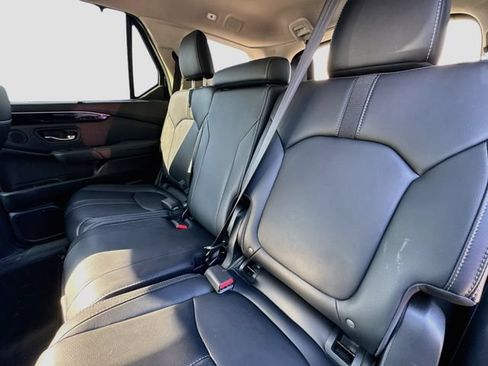 Used 2023 Honda Pilot EX-L image 25
