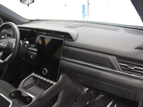 Used 2025 GMC Terrain Elevation AWD/4WD image 18