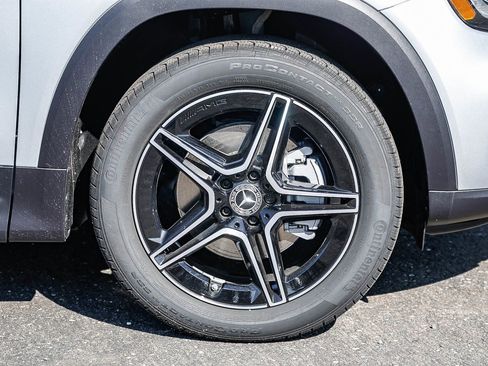 New 2026 Mercedes-Benz GLB 250 image 9