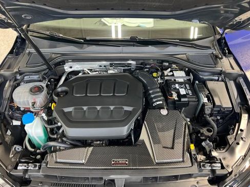 Used 2024 Volkswagen Golf R image 51