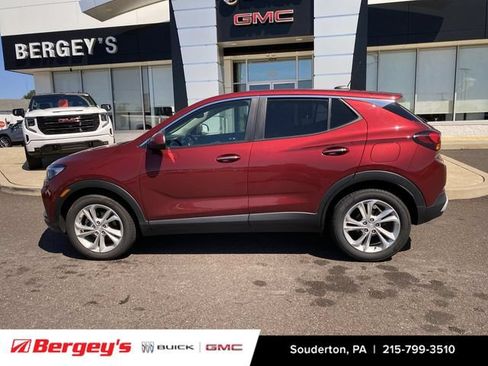 Used 2022 Buick Encore GX Preferred w/ Cold Weather Comfort Package FWD image 2