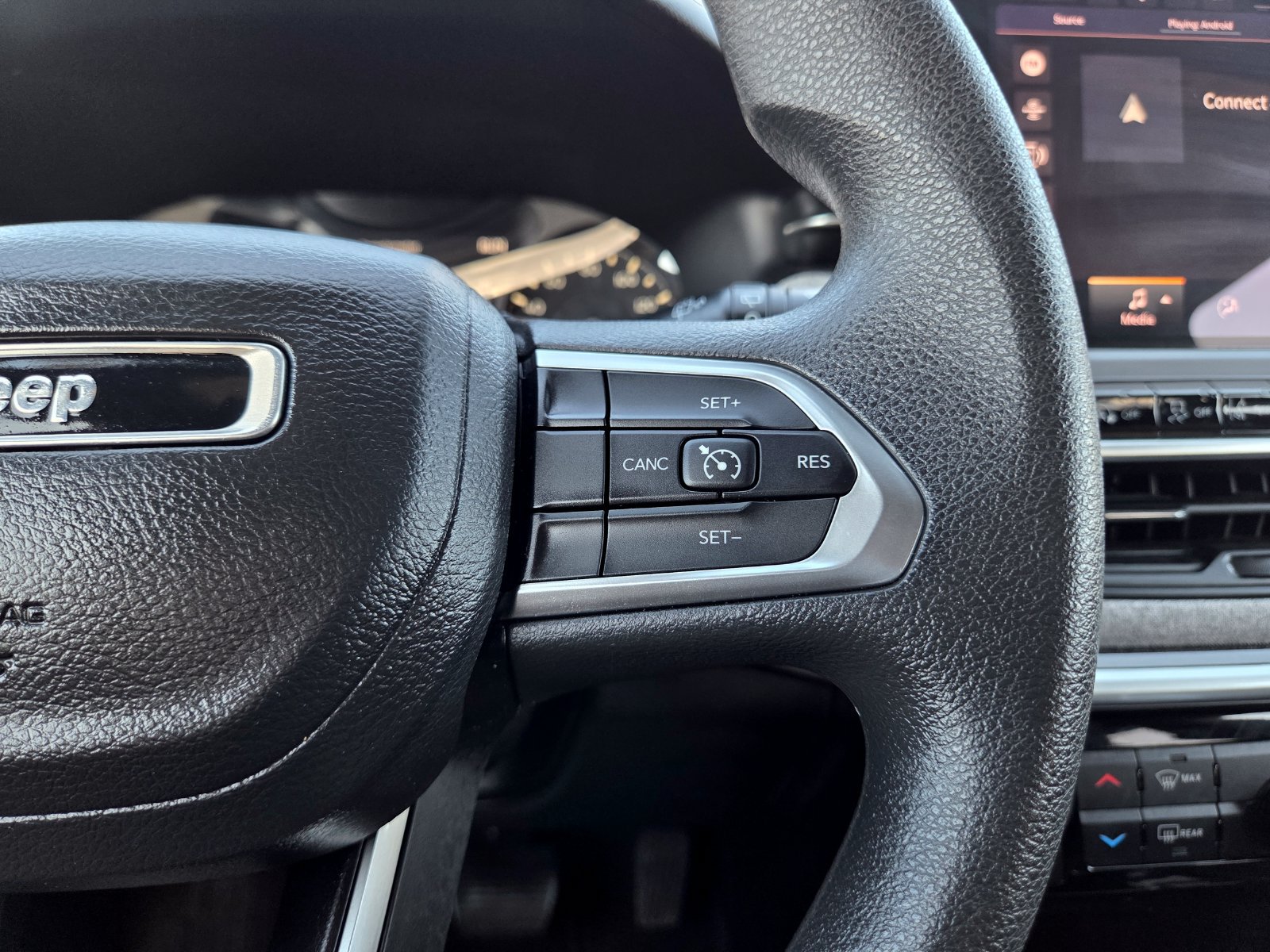 Used 2023 Jeep Compass Sport AWD/4WD image 43