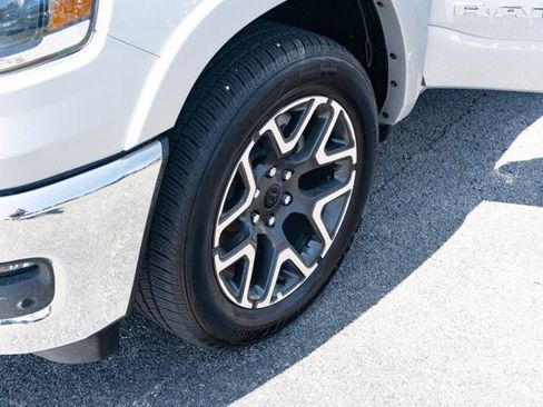 Used 2026 RAM 1500 Laramie AWD/4WD image 11