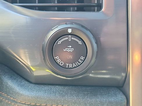 Used 2025 Ford F150 Lightning Lariat AWD/4WD image 34