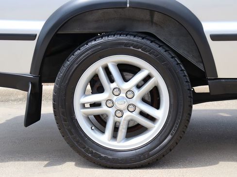 Used 2004 Land Rover Discovery SE image 44