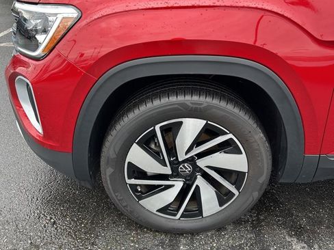 Used 2024 Volkswagen Atlas SE image 37