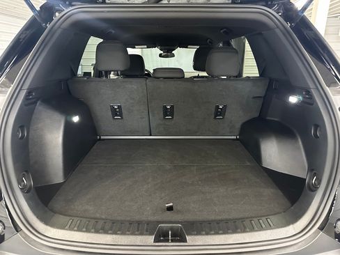 Used 2025 GMC Terrain Elevation FWD image 23