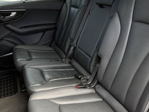 Used 2023 Audi Q7 2.0T Premium Plus w/ Premium Plus Package AWD/4WD image 33