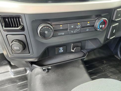 Certified 2022 Ford F150 XL w/ Equipment Group 101A High RWD image 18