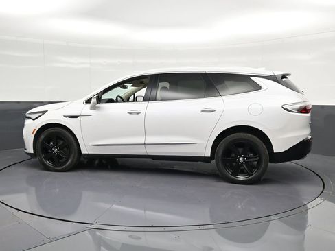 Used 2024 Buick Enclave Essence w/ Sport Touring Edition FWD image 8